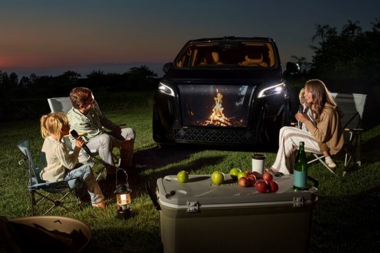 图片包含 草, 户外, 桌子, 女人

AI 生成的内容可能不正确。