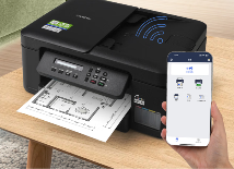 桌子上的游戏遥控器

AI 生成的内容可能不正确。